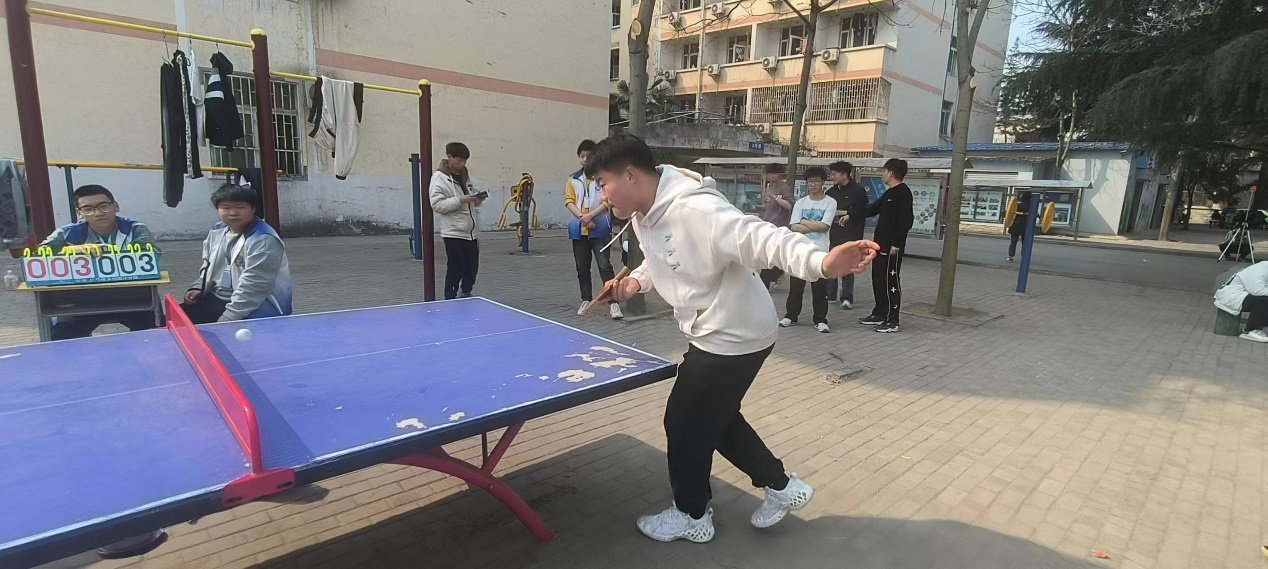 乒搏青春乓出精彩